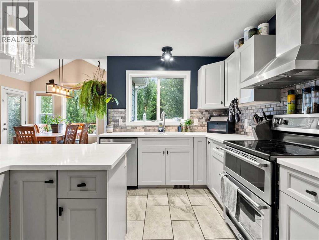 Photo 39 of 169 Cimarron Drive, Okotoks AB