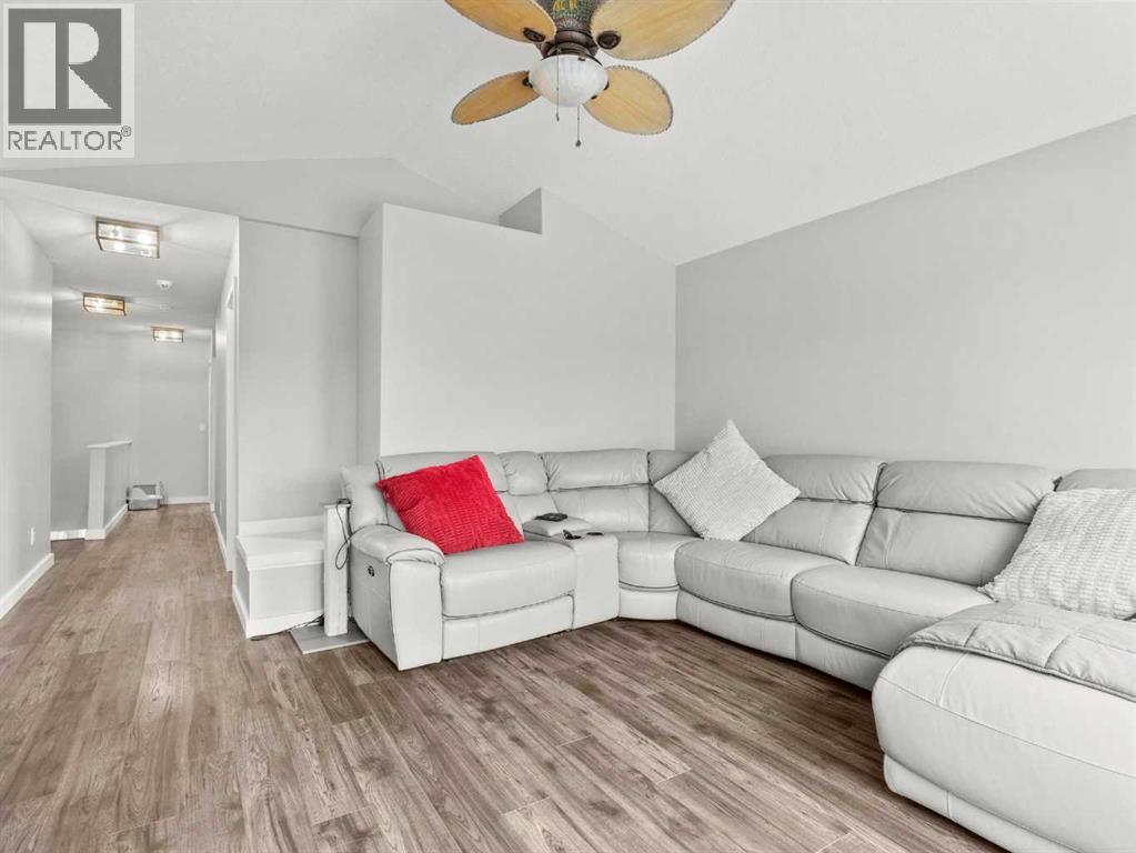 Photo 26 of 169 Cimarron Drive, Okotoks AB