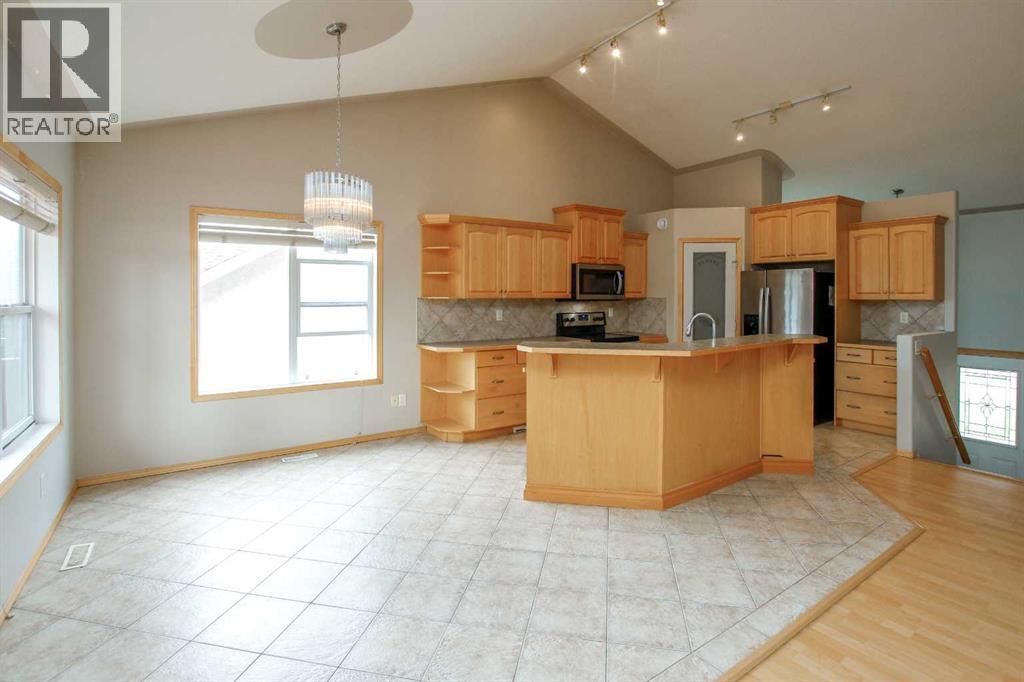 Photo 28 of 43 Lindman Close, Sylvan Lake AB