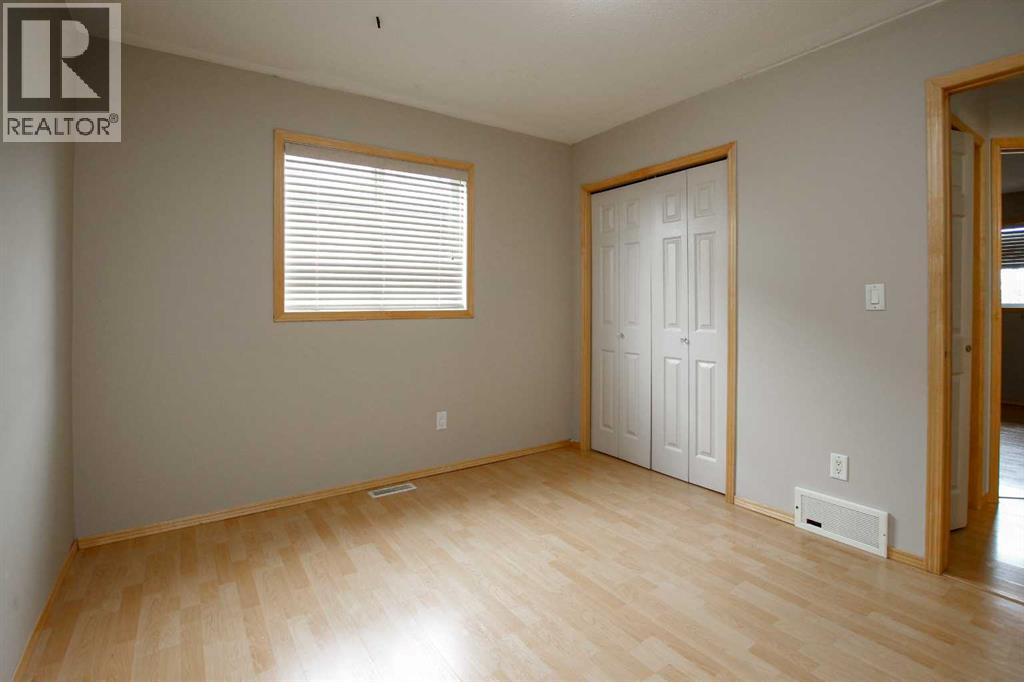 Photo 42 of 43 Lindman Close, Sylvan Lake AB