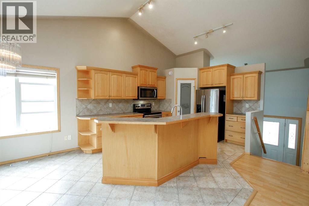 Photo 29 of 43 Lindman Close, Sylvan Lake AB