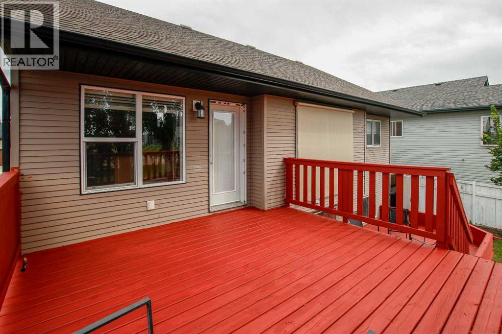 Photo 10 of 43 Lindman Close, Sylvan Lake AB