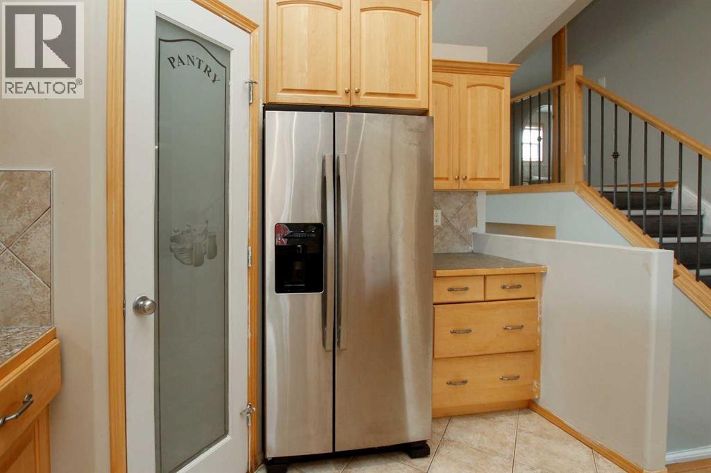 Photo 34 of 43 Lindman Close, Sylvan Lake AB