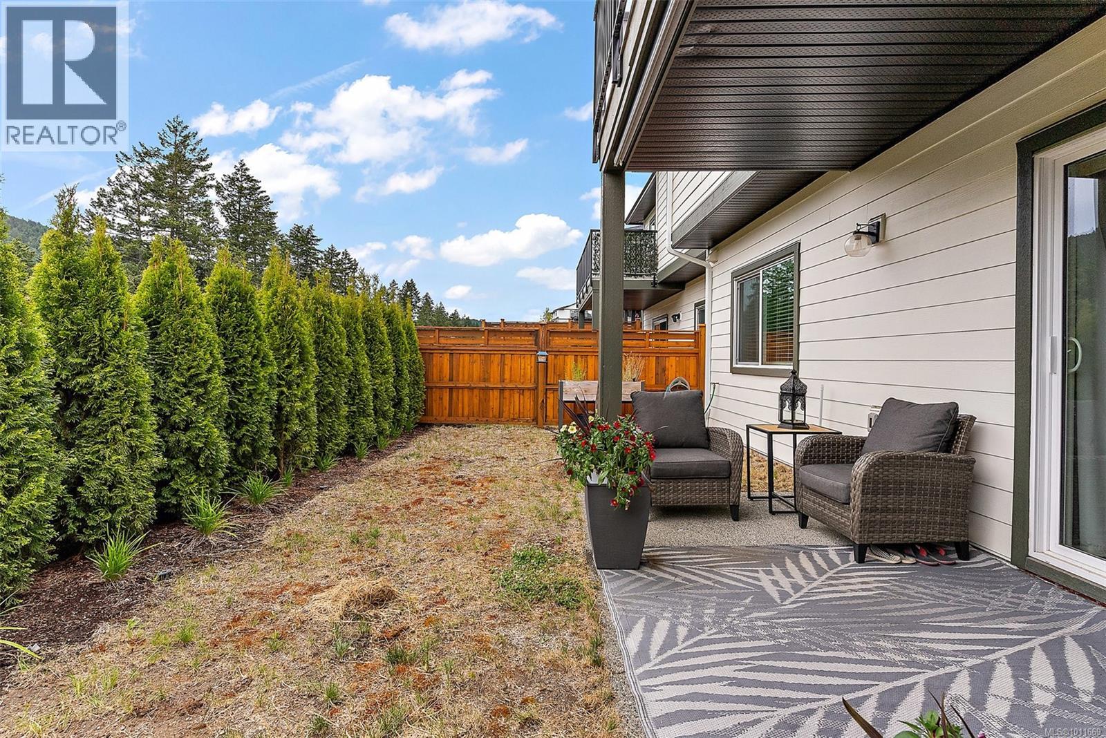 Photo 10 of 1283 Centauri Dr, Langford BC