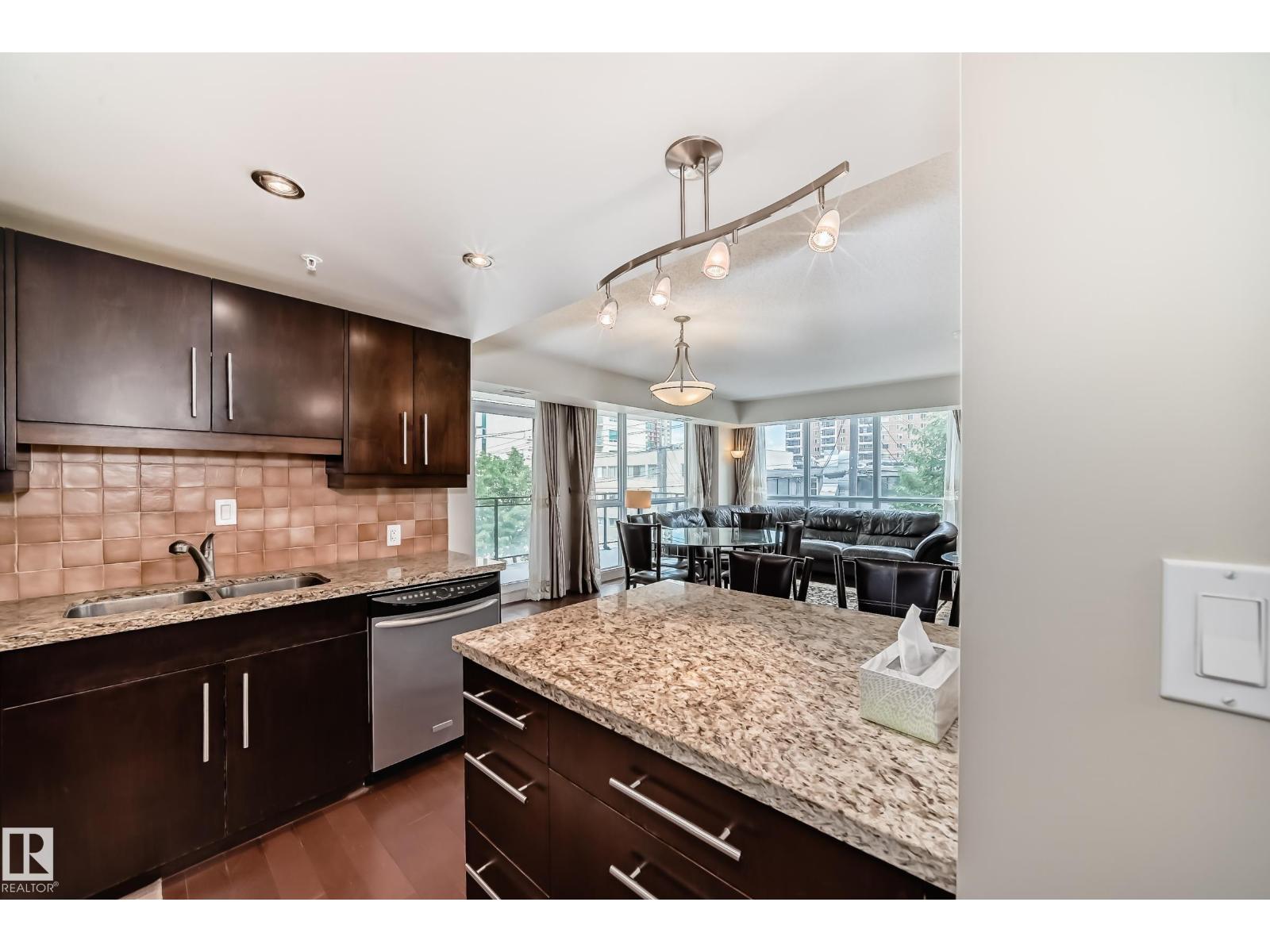 Photo 7 of 203 10046 117 St Nw, Edmonton AB