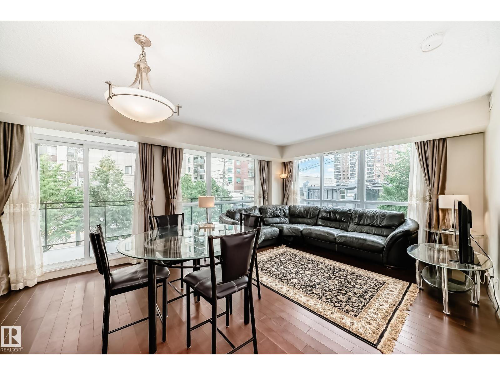 Photo 3 of 203 10046 117 St Nw, Edmonton AB