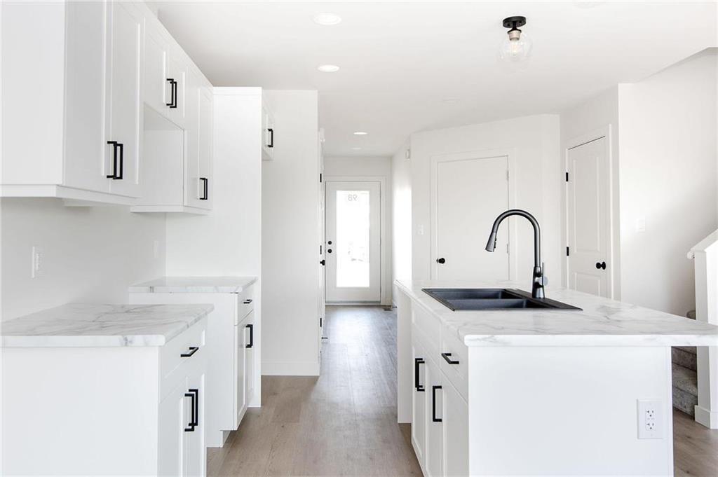 Photo 6 of 55 Kootenay Way, Steinbach MB