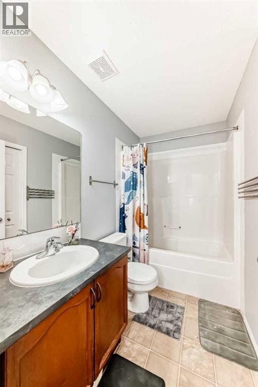 Single Family House for Sale in  Covepark Drive NE Coventry Hills Calgary 
