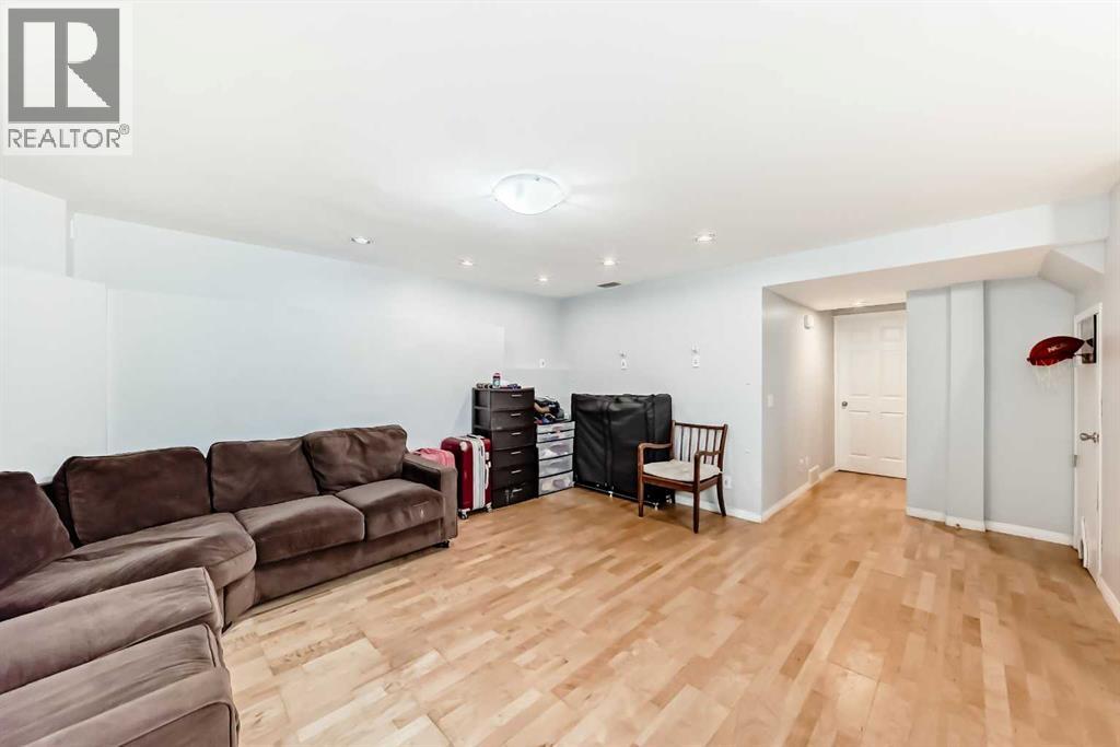 Single Family House for Sale in  Covepark Drive NE Coventry Hills Calgary 