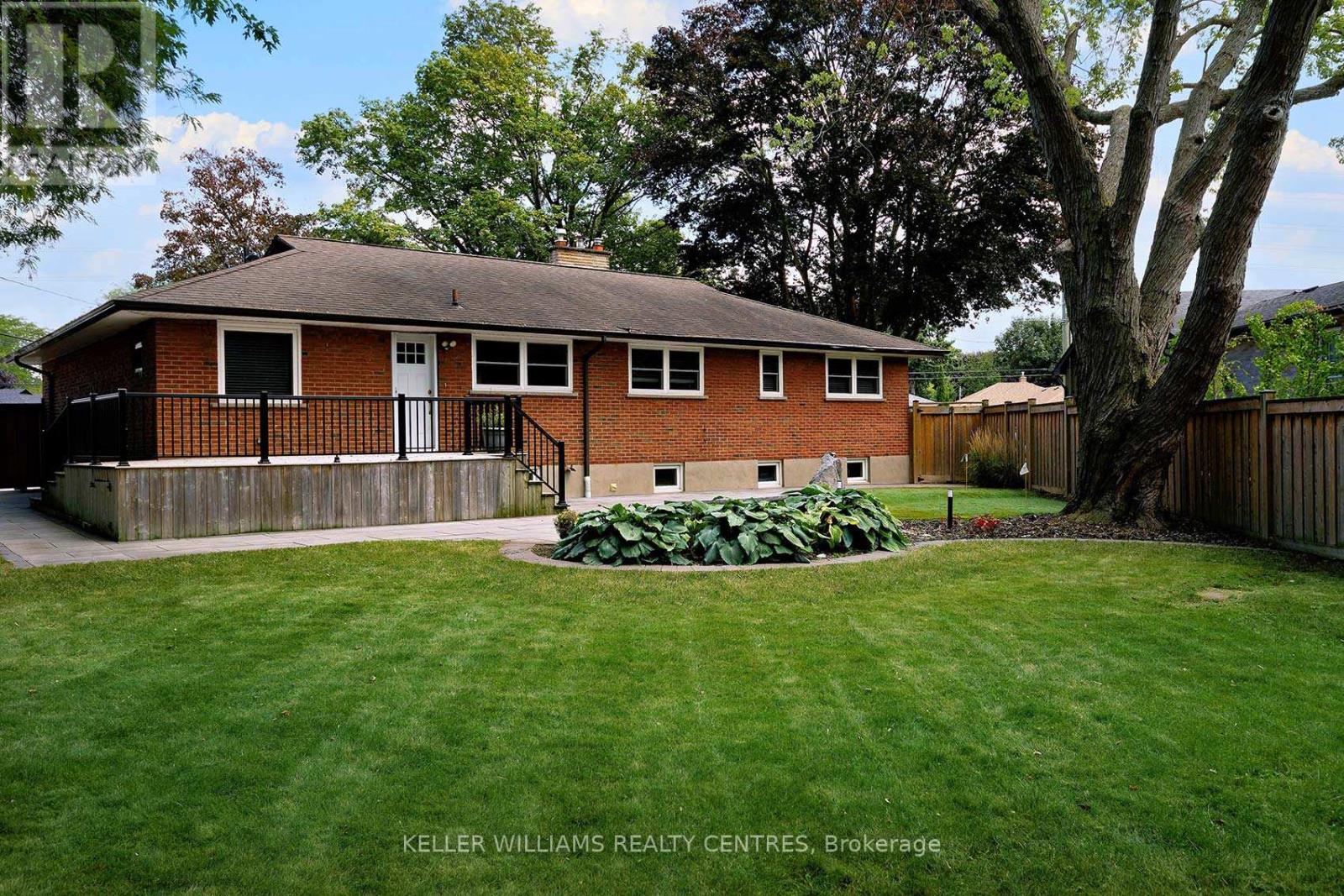 Photo 20 of 900 Henry Street, Whitby ON