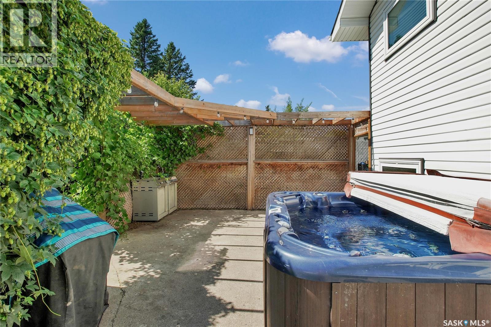 Photo 22 of 102 Galbraith Crescent, Saskatoon SK