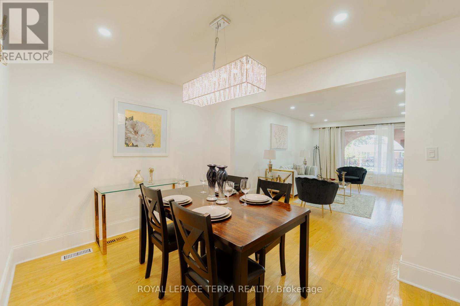 Photo 12 of 55 Eastbury Drive, Hamilton ON