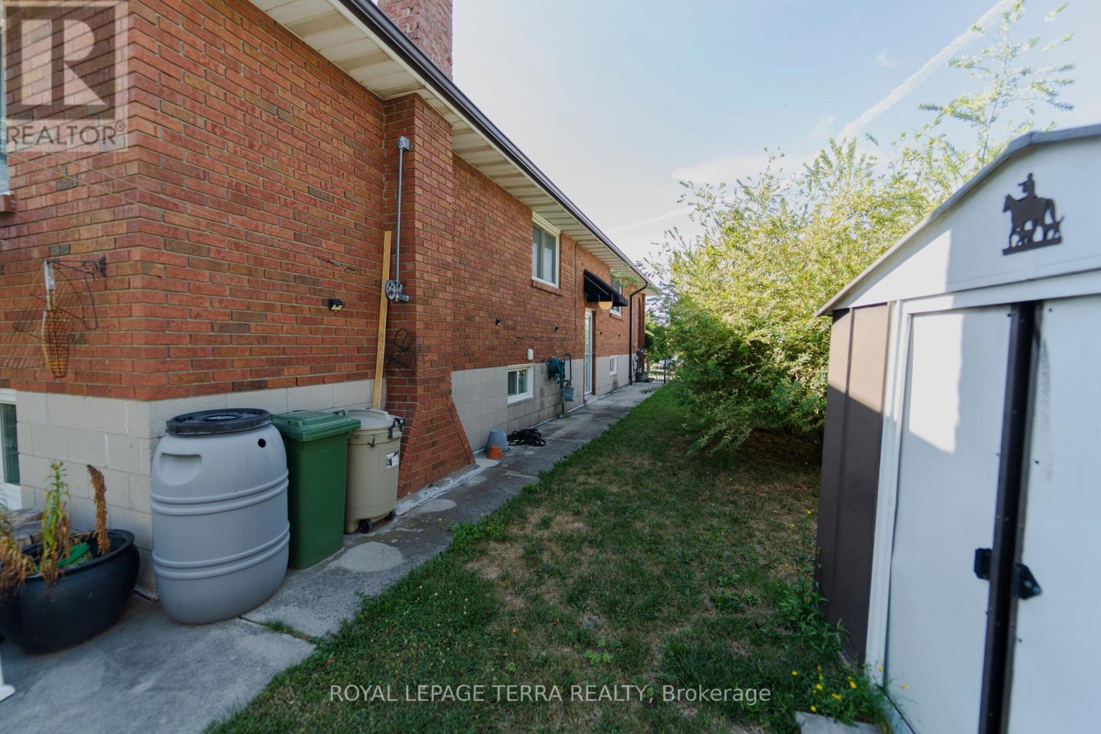 Photo 38 of 55 Eastbury Drive, Hamilton ON