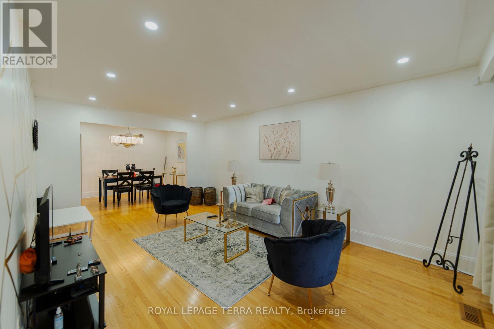 Photo 8 of 55 Eastbury Drive, Hamilton ON