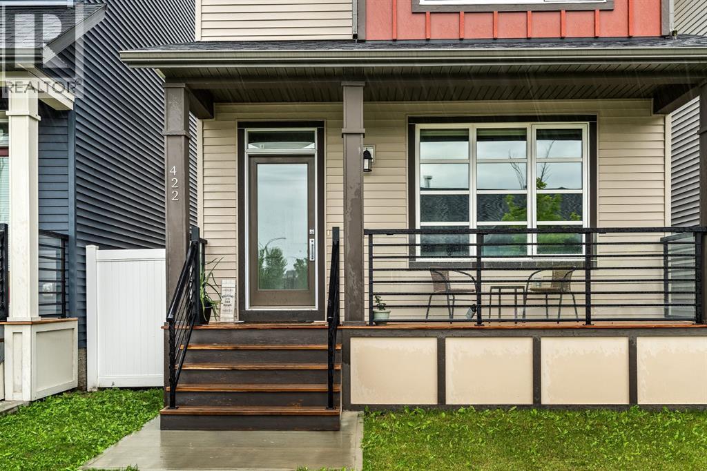 Photo 3 of 422 Walgrove Way Se, Calgary AB