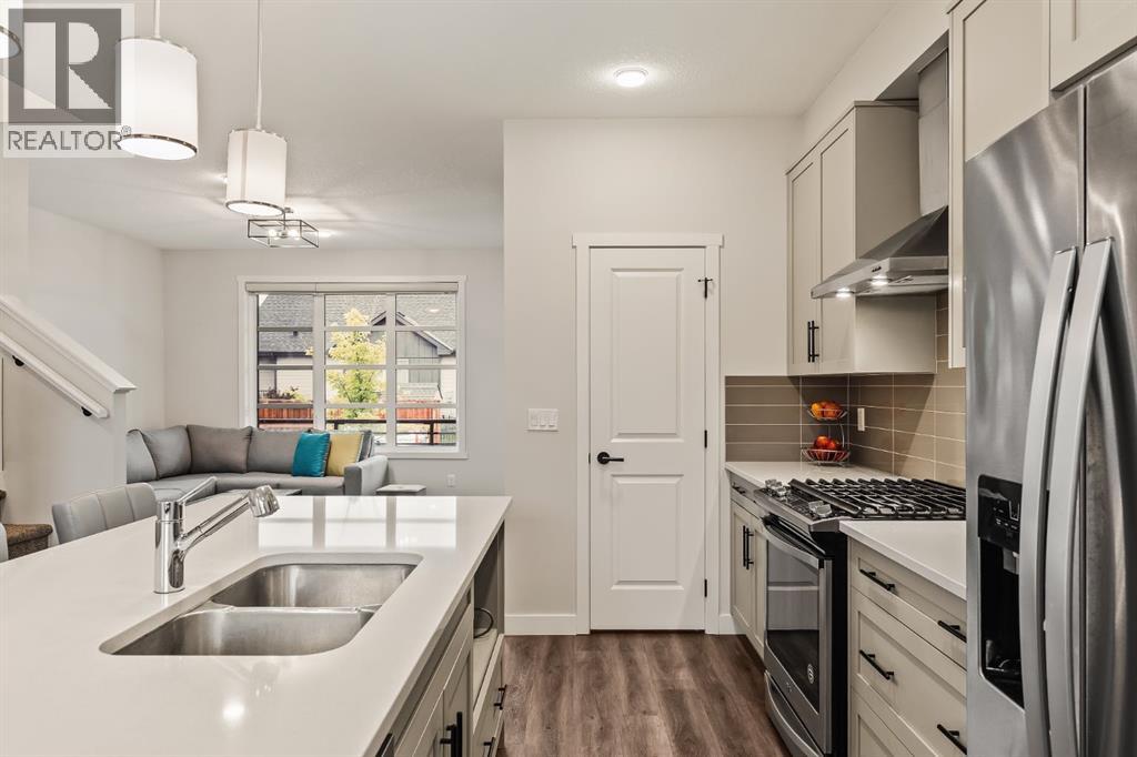 Photo 15 of 422 Walgrove Way Se, Calgary AB