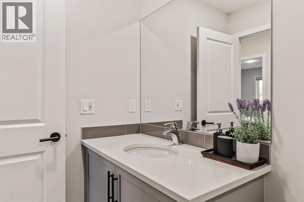 Photo 30 of 422 Walgrove Way Se, Calgary AB