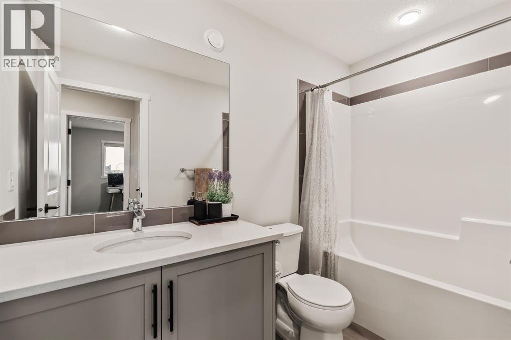 Photo 29 of 422 Walgrove Way Se, Calgary AB