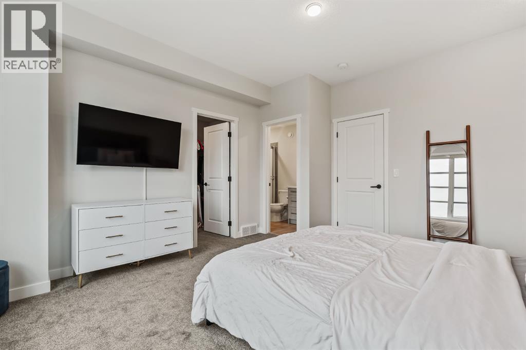 Photo 37 of 422 Walgrove Way Se, Calgary AB