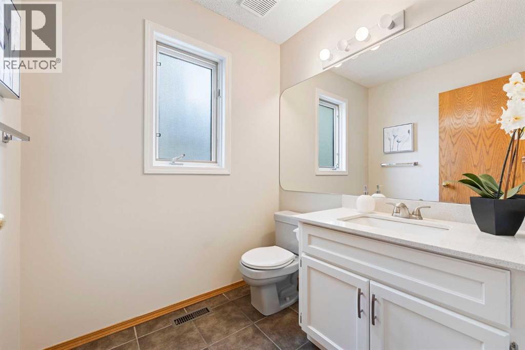 Single Family House for Sale in  Scanlon Green NW Scenic Acres Calgary 
