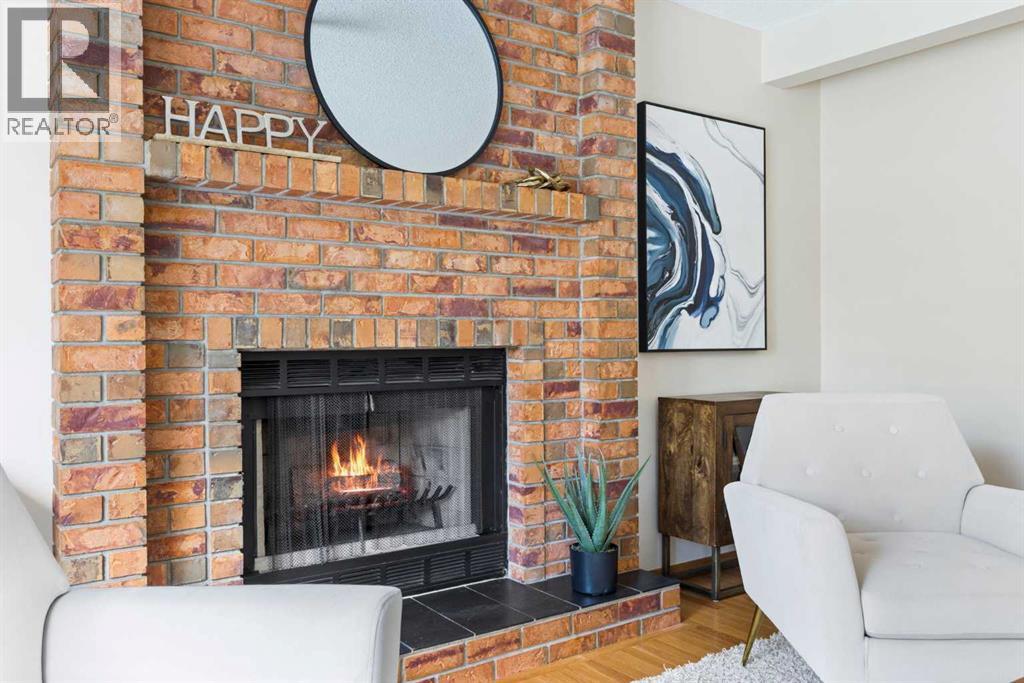 Single Family House for Sale in  Scanlon Green NW Scenic Acres Calgary 