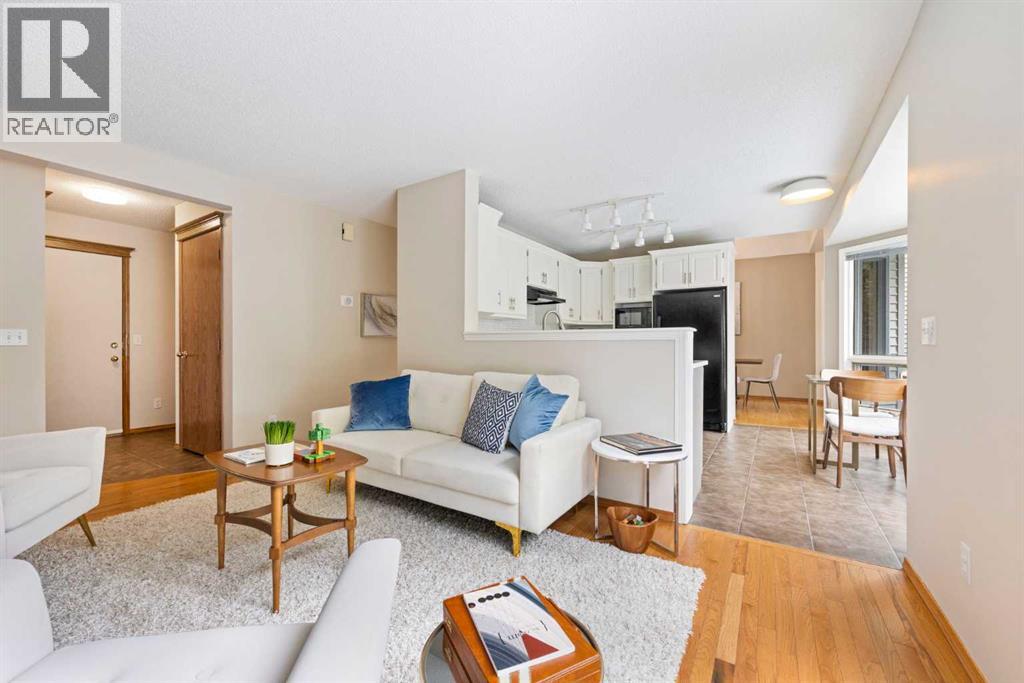 Single Family House for Sale in  Scanlon Green NW Scenic Acres Calgary 