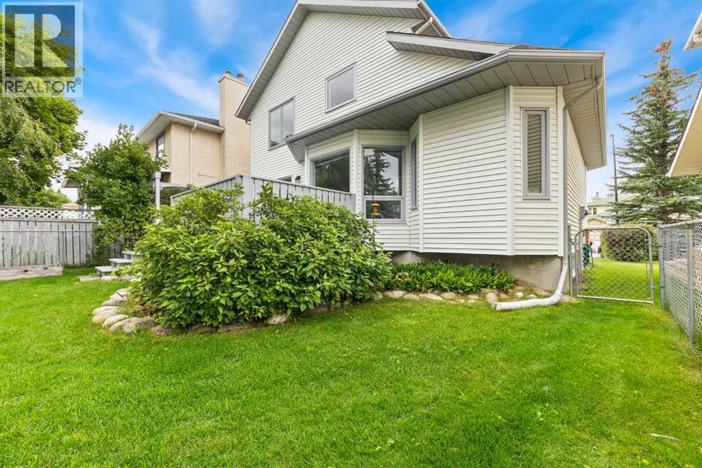 Single Family House for Sale in  Scanlon Green NW Scenic Acres Calgary 