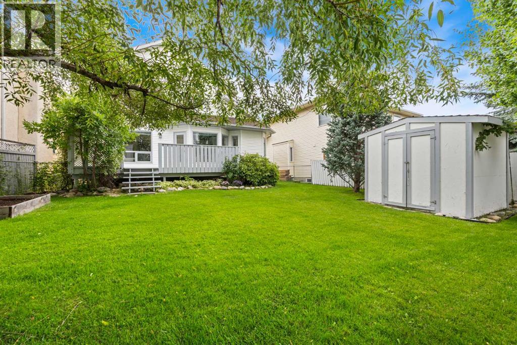 Single Family House for Sale in  Scanlon Green NW Scenic Acres Calgary 