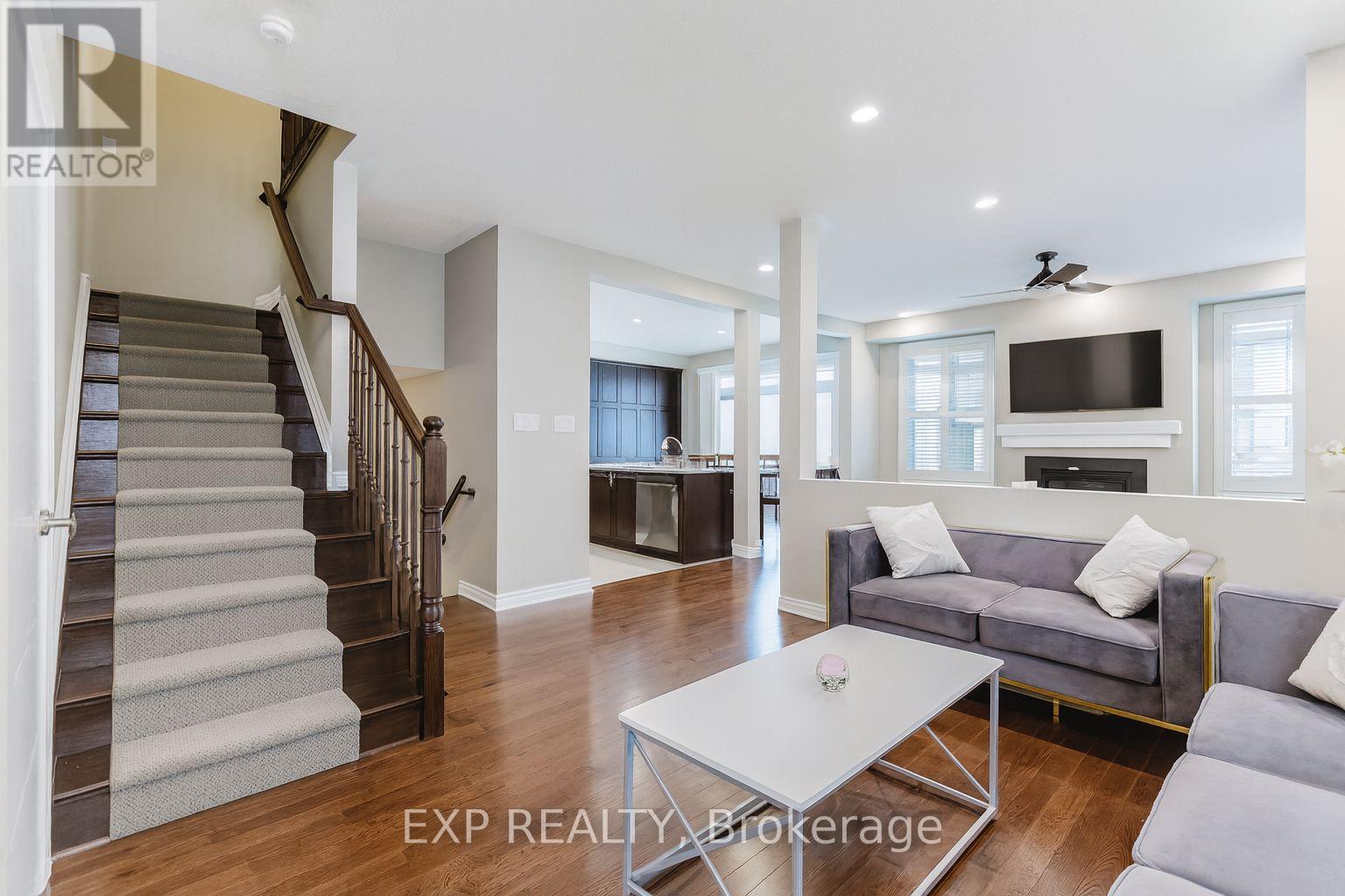 Photo 12 of 39 Clonfadda Terrace, Ottawa ON