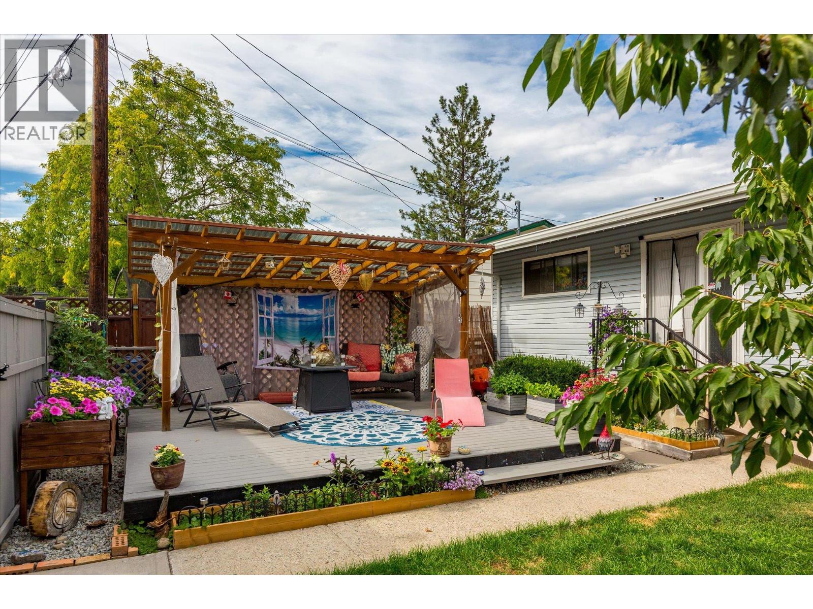  3273 McLeod Road, West Kelowna
