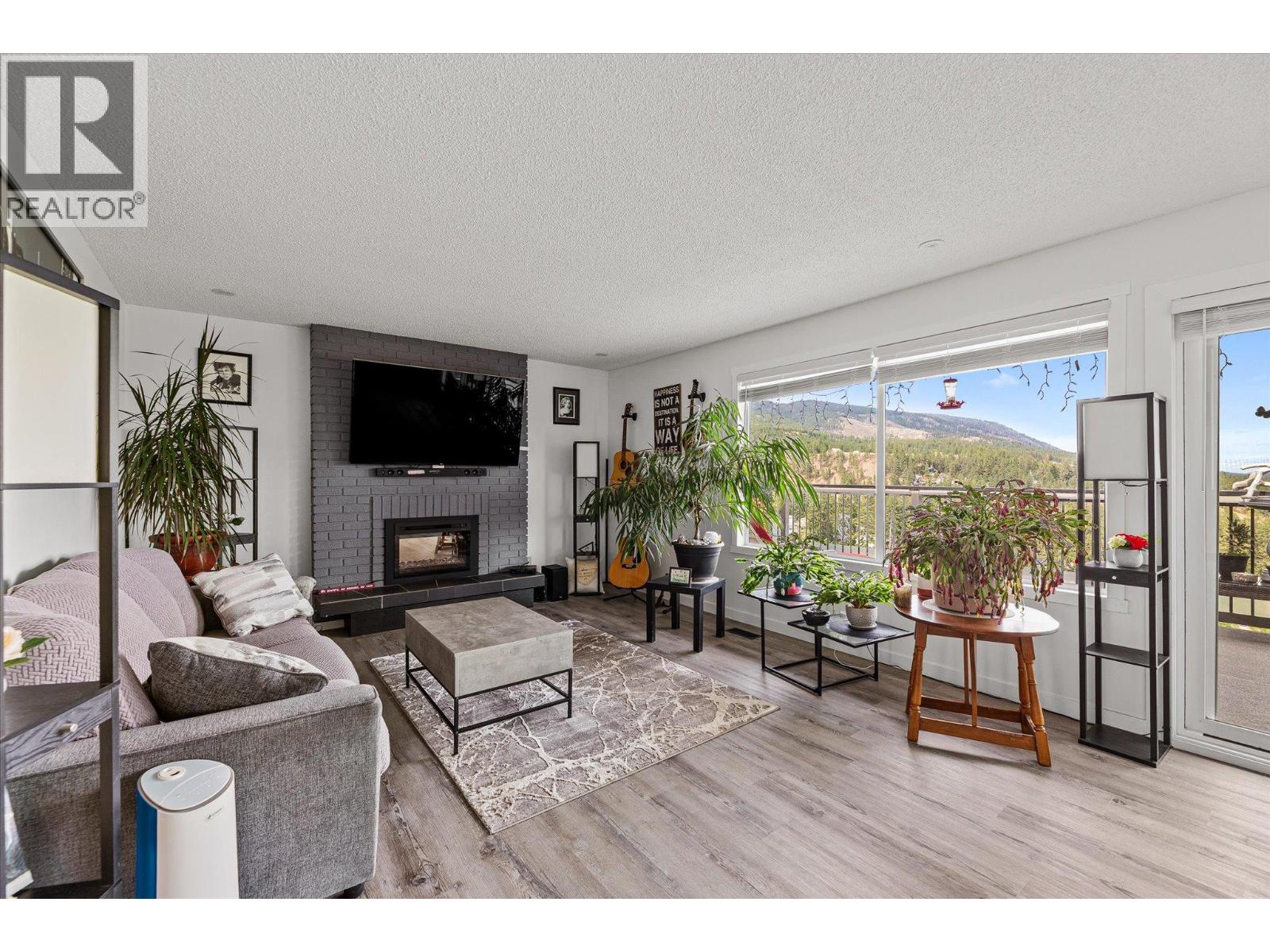  3273 McLeod Road, West Kelowna