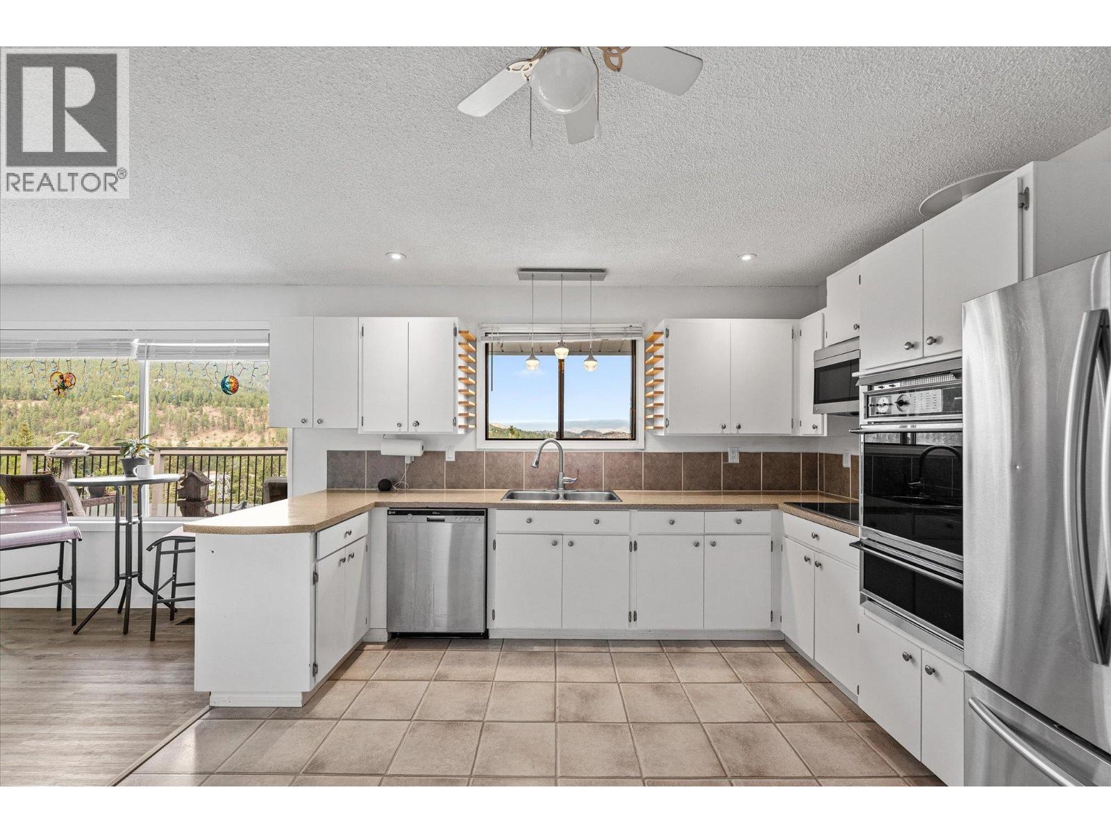  3273 McLeod Road, West Kelowna