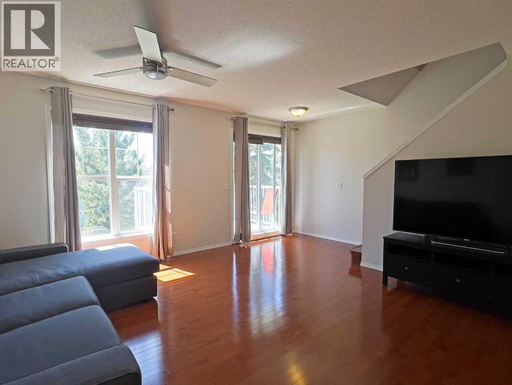 Single Family House for Sale in  Toscana Gardens NW Tuscany Calgary 