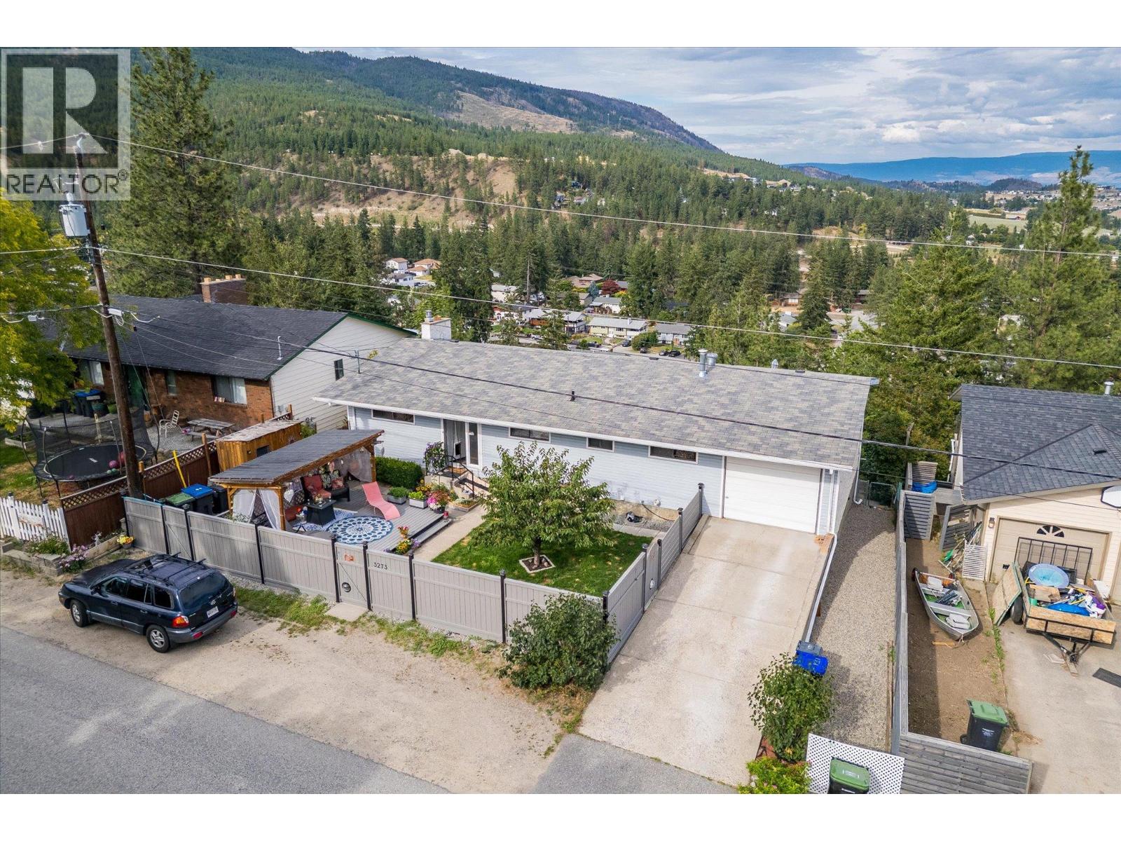  3273 McLeod Road, West Kelowna