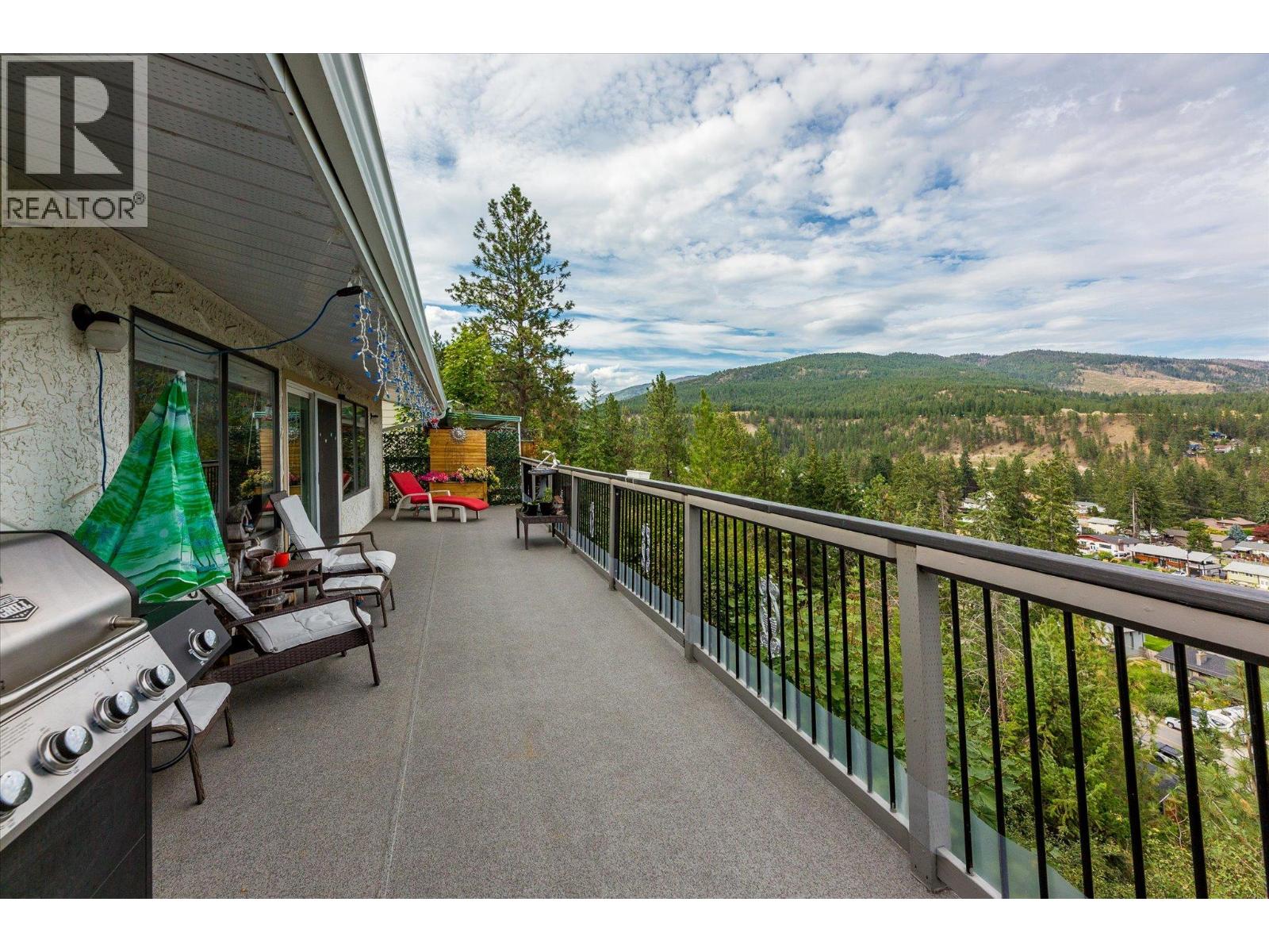  3273 McLeod Road, West Kelowna