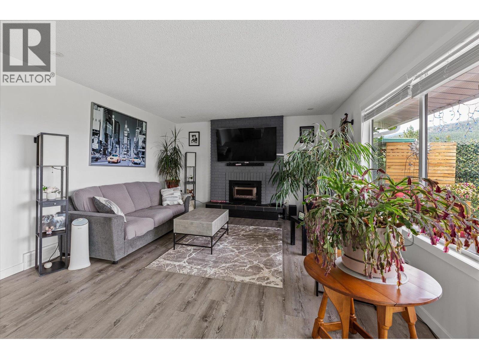  3273 McLeod Road, West Kelowna