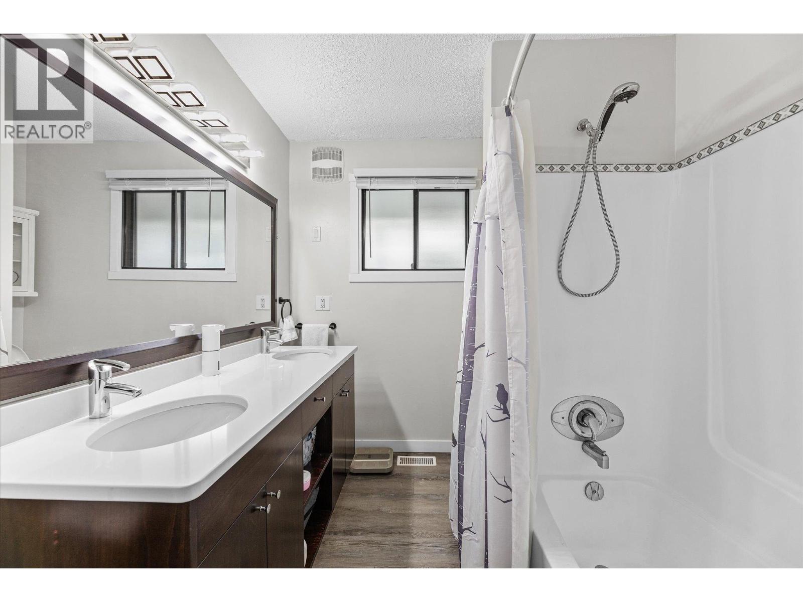  3273 McLeod Road, West Kelowna