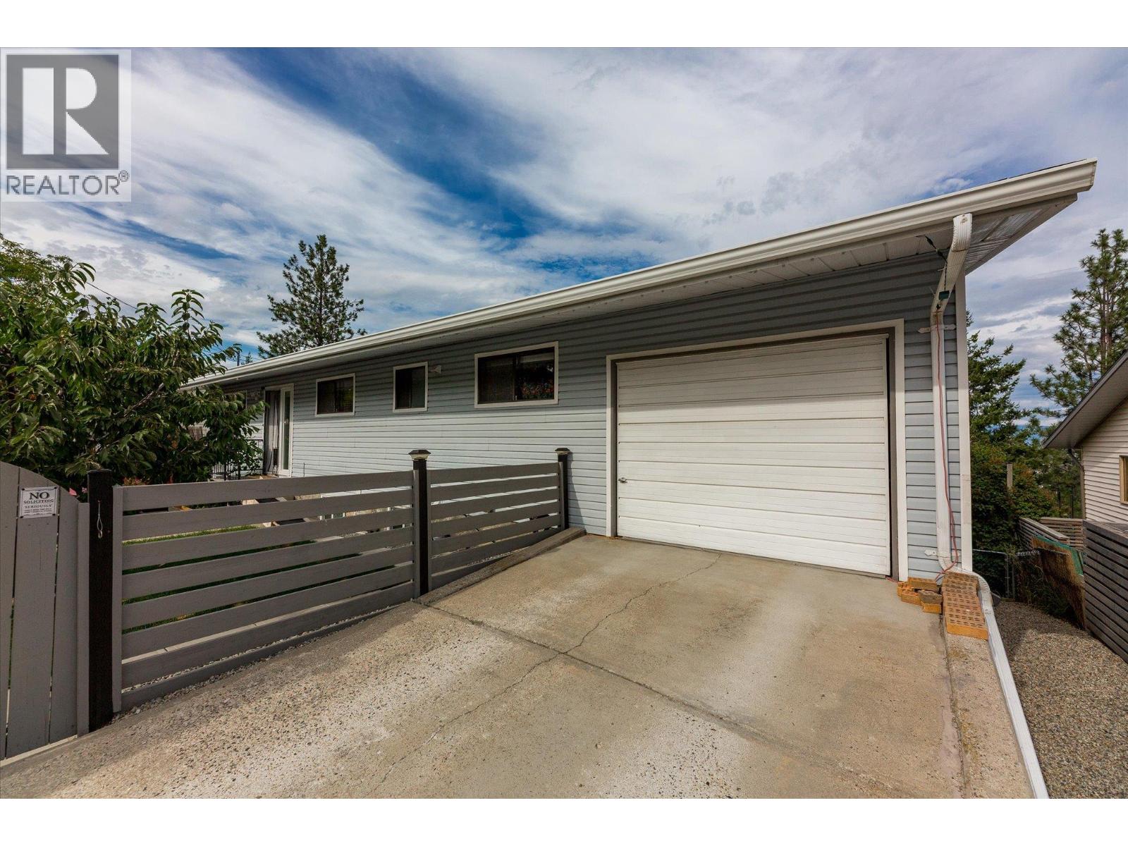  3273 McLeod Road, West Kelowna