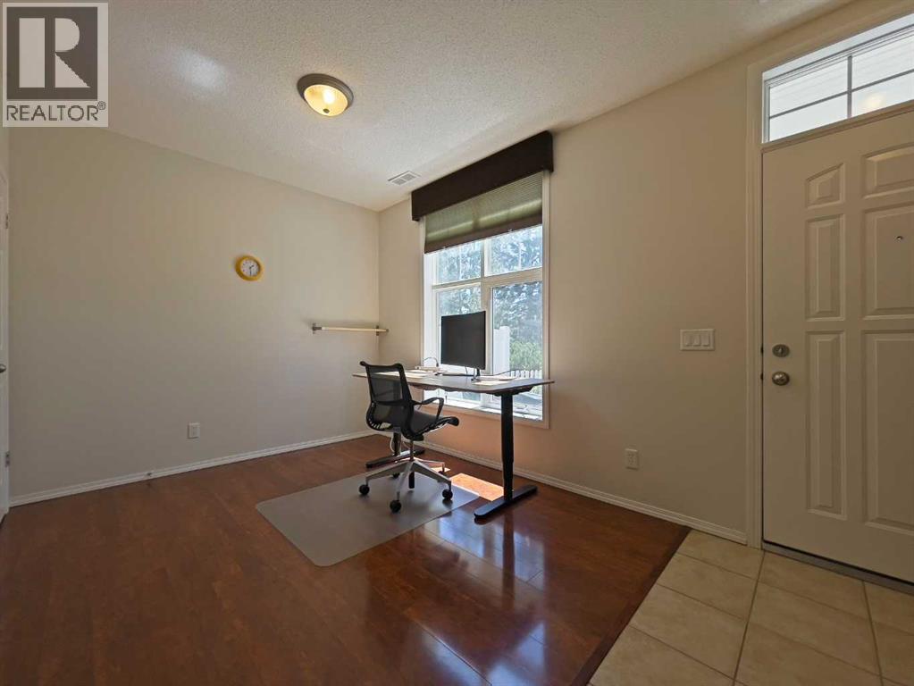 Single Family House for Sale in  Toscana Gardens NW Tuscany Calgary 