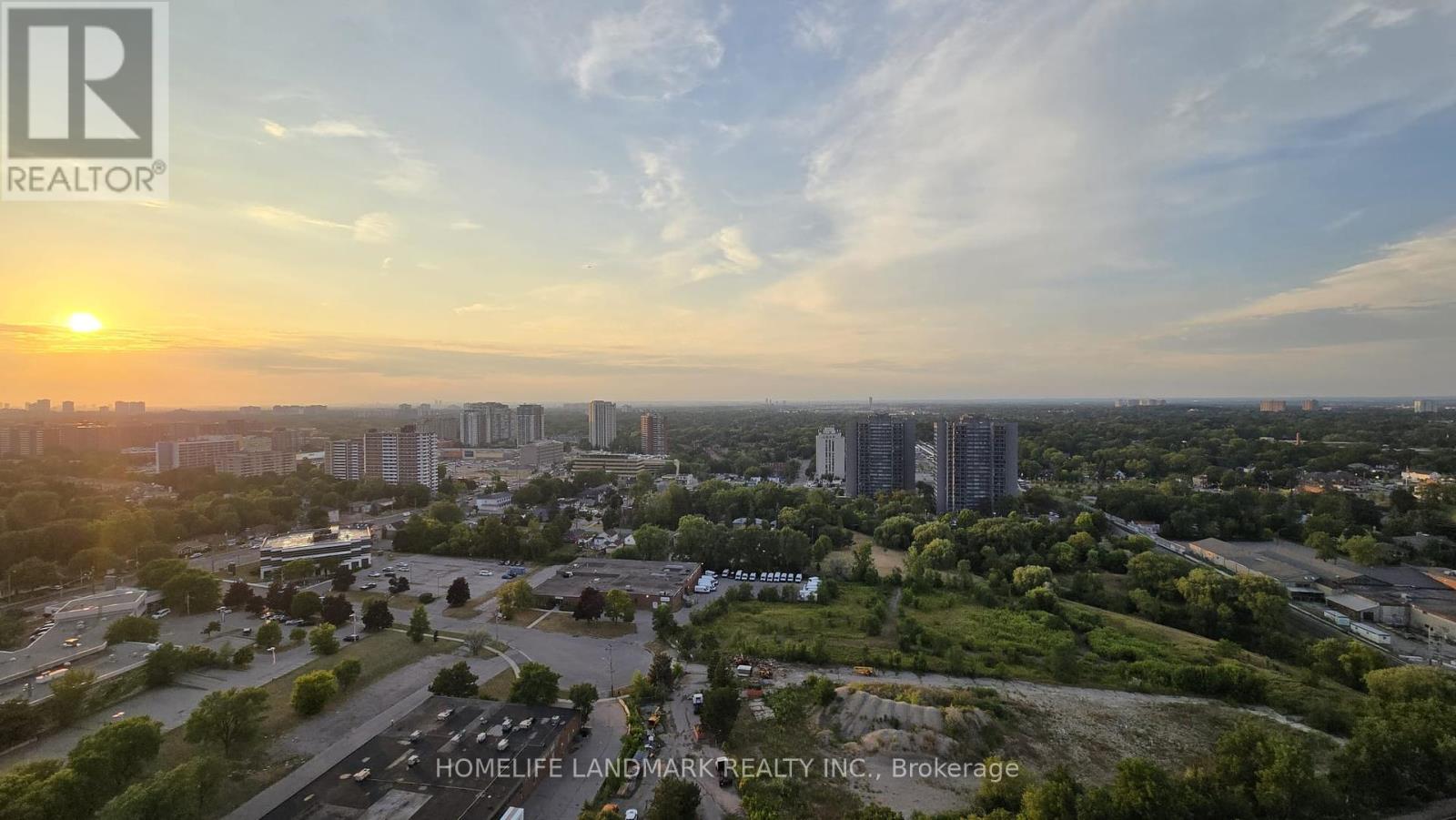 Photo 14 of 2618 275 Village Green Square, Toronto ON