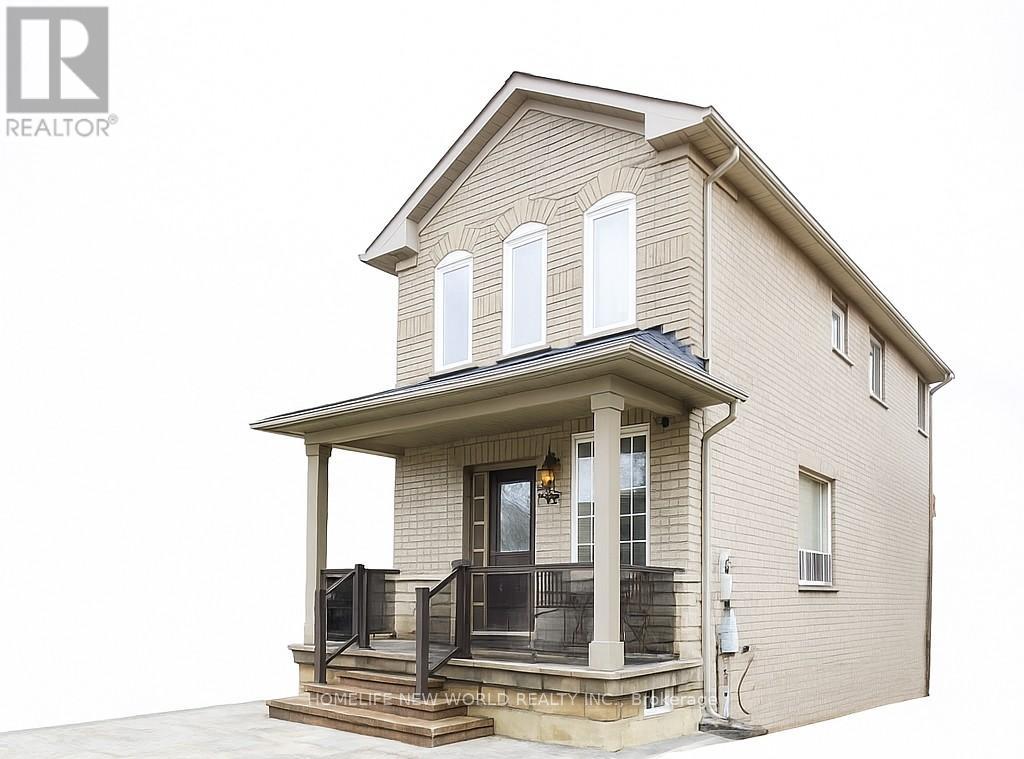 Photo 2 of 43 Selkirk Drive, Richmond Hill ON