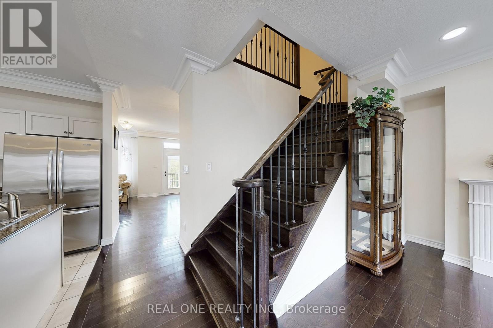 Photo 24 of 26 Kylemore Way, Markham ON