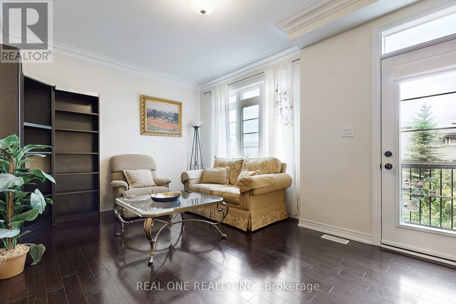 Photo 3 of 26 Kylemore Way, Markham ON