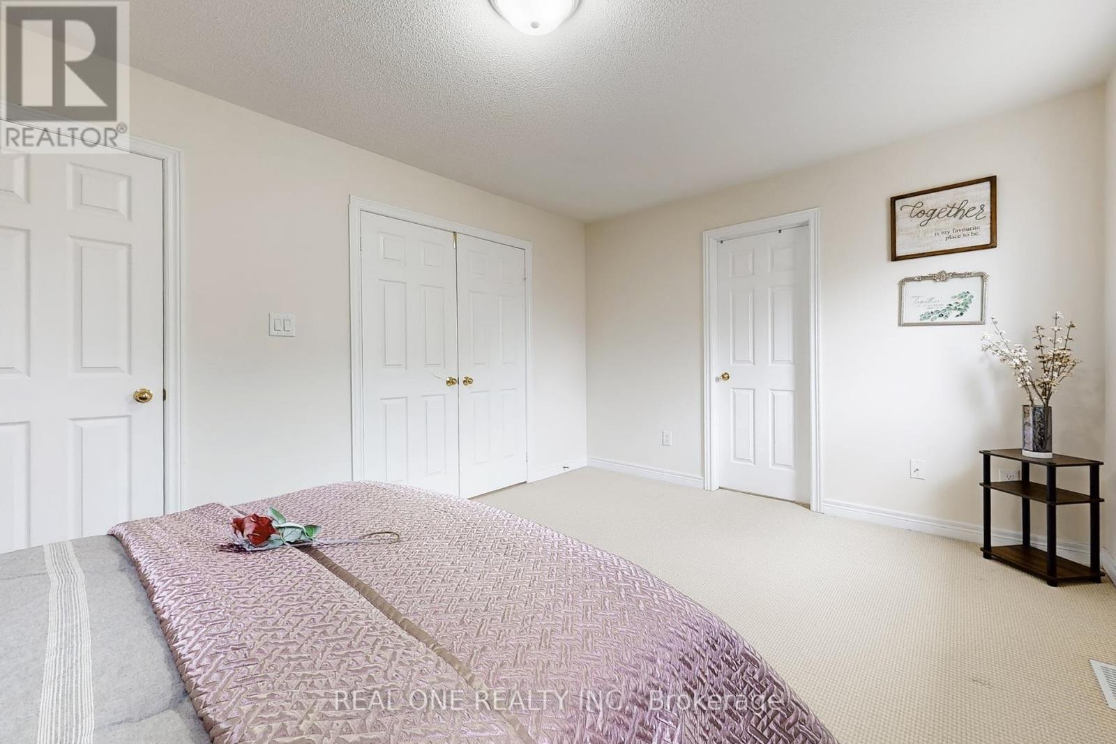 Photo 31 of 26 Kylemore Way, Markham ON