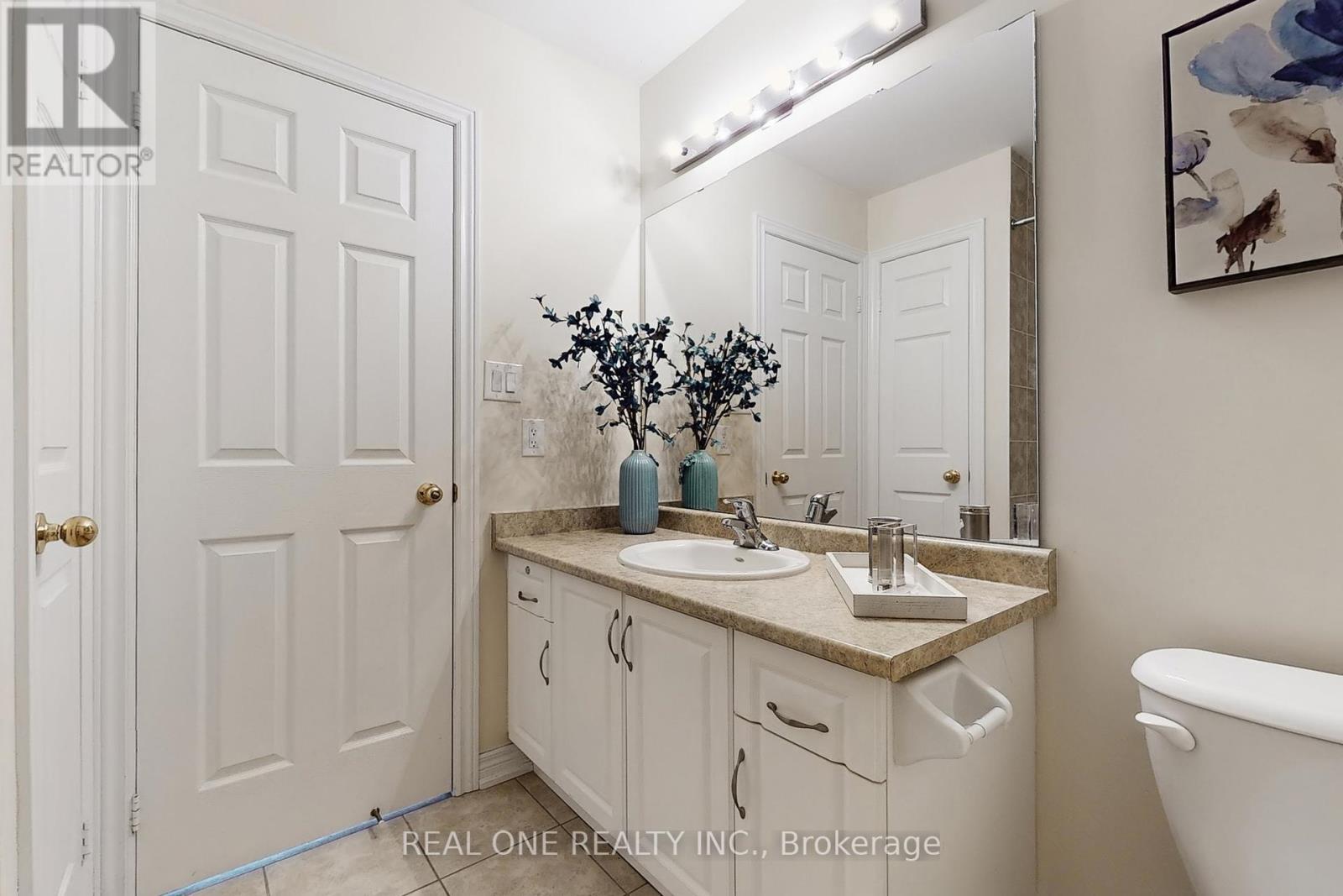 Photo 44 of 26 Kylemore Way, Markham ON
