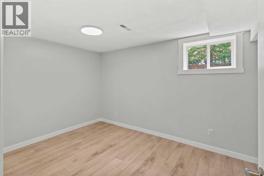 Single Family House Bungalow for Sale in  Templeby Road NE Temple Calgary 