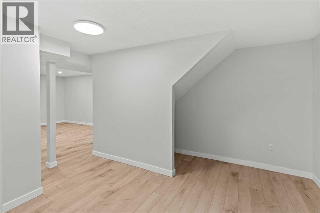 Single Family House Bungalow for Sale in  Templeby Road NE Temple Calgary 