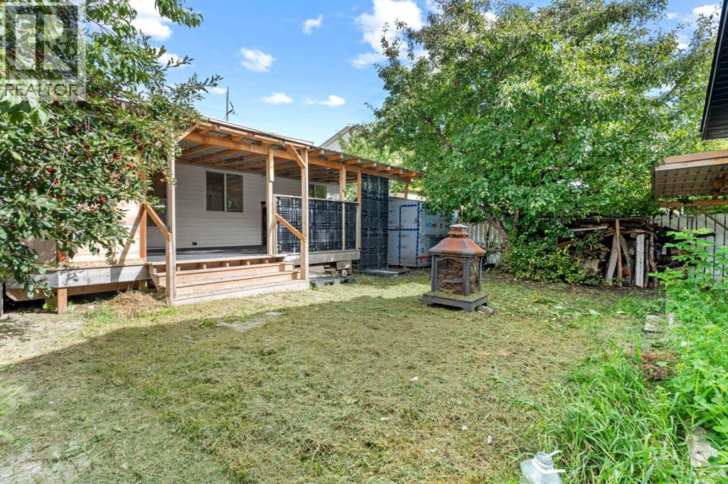 Single Family House Bungalow for Sale in  Templeby Road NE Temple Calgary 