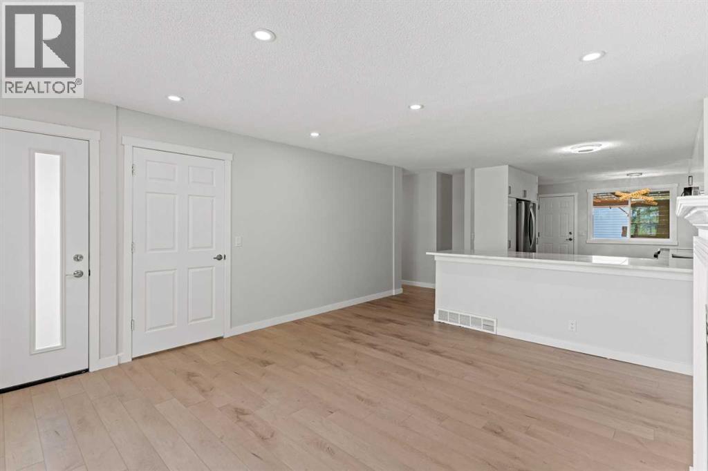 Single Family House Bungalow for Sale in  Templeby Road NE Temple Calgary 