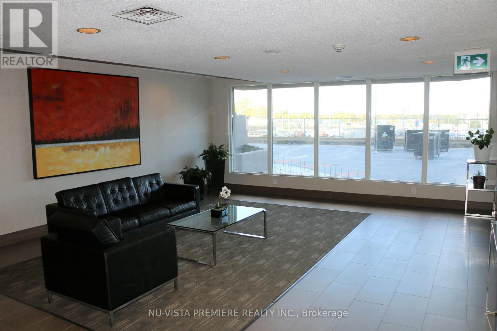 Photo 2 of 1406 115 Hillcrest Avenue, Mississauga ON